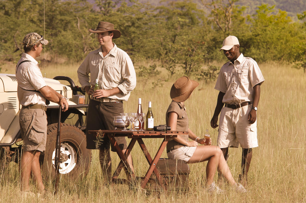 what-to-wear-in-masai-mara-safari